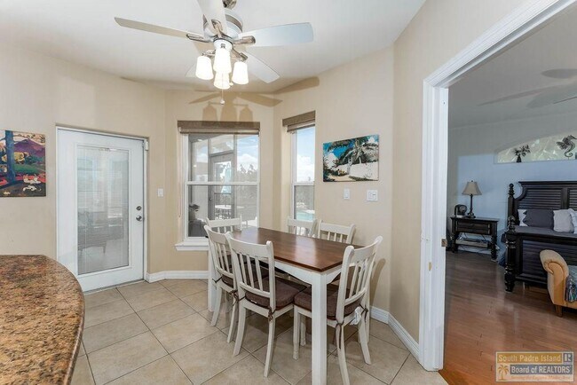 Building Photo - 28 Cypress Point Dr