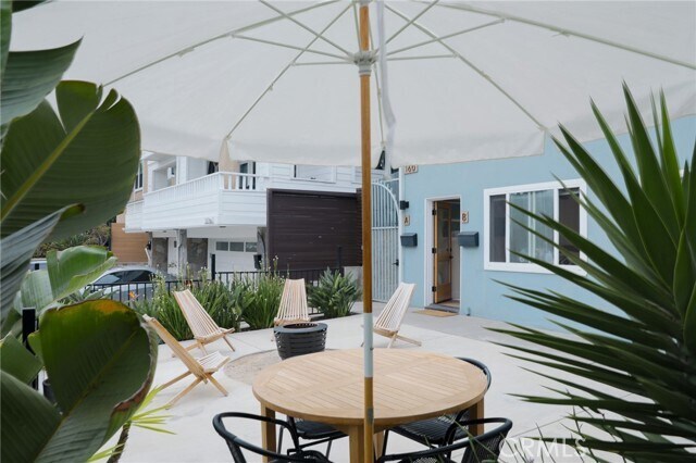 Building Photo - 160 Avenida Florencia