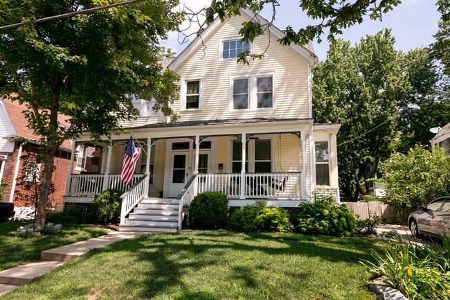 Building Photo - 7229 Moller Ave