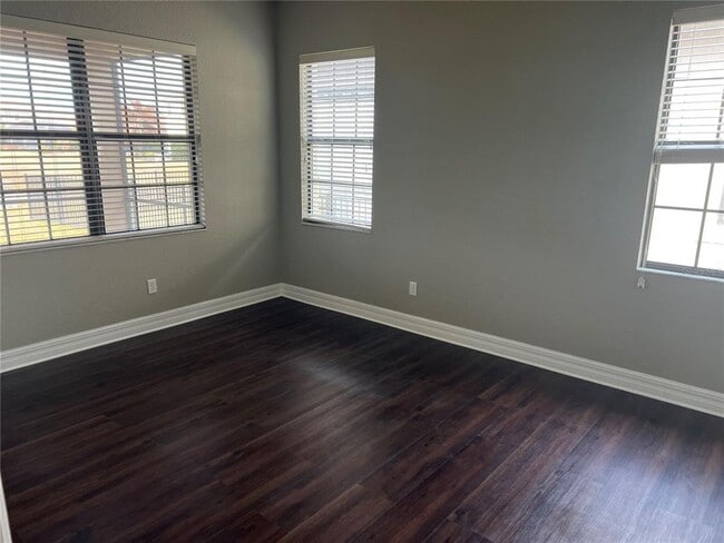 Building Photo - 13124 Woodford St