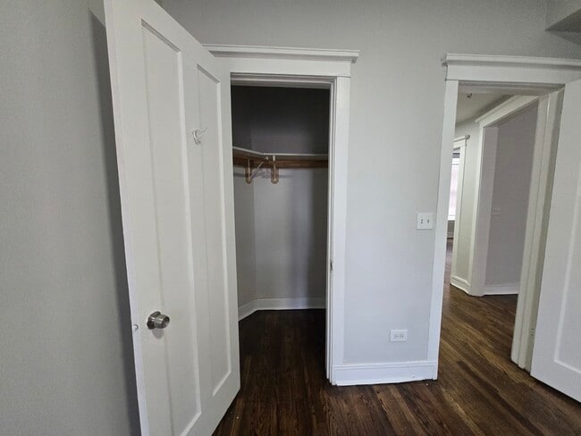 Building Photo - 6812 S Cornell Ave