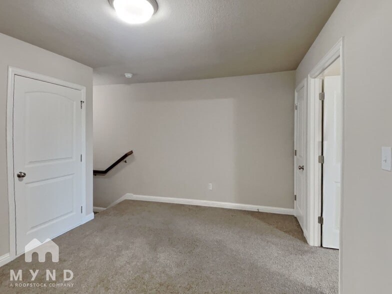 Building Photo - 708 Rolling Terrace Cir