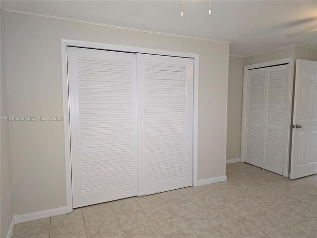 Building Photo - 1723 Thomas St