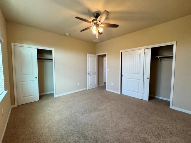 Building Photo - 2880 Donnell Dr