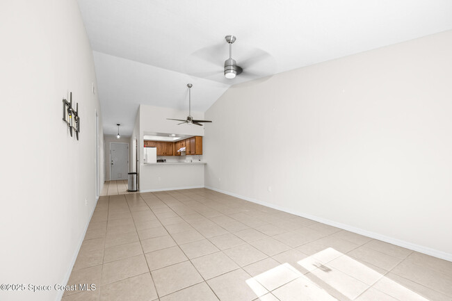 Building Photo - 3156 Dunhill Dr
