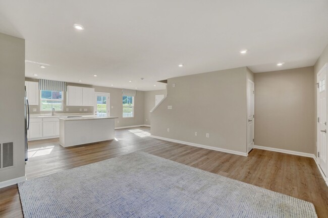 Building Photo - 69 Summerfield Dr