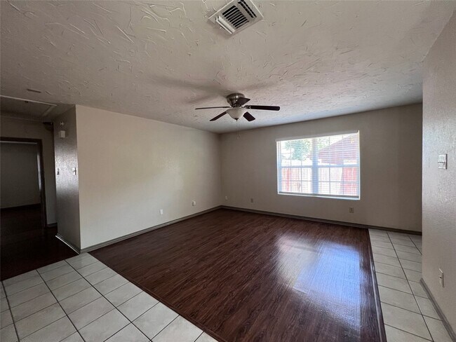 Building Photo - 11913 Metmora Ct