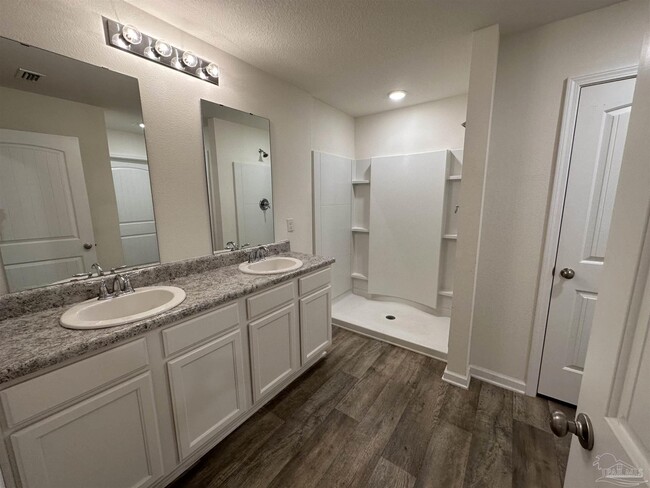 Building Photo - 7565 Steeplechase Blvd