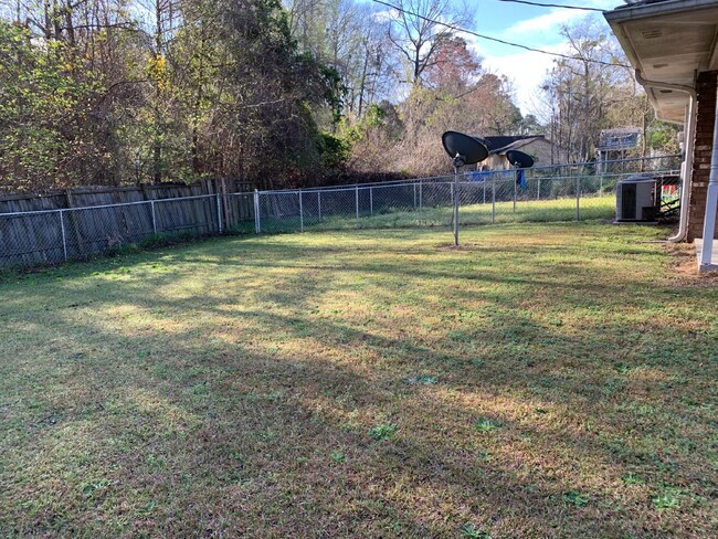 Building Photo - Duplex for Rent