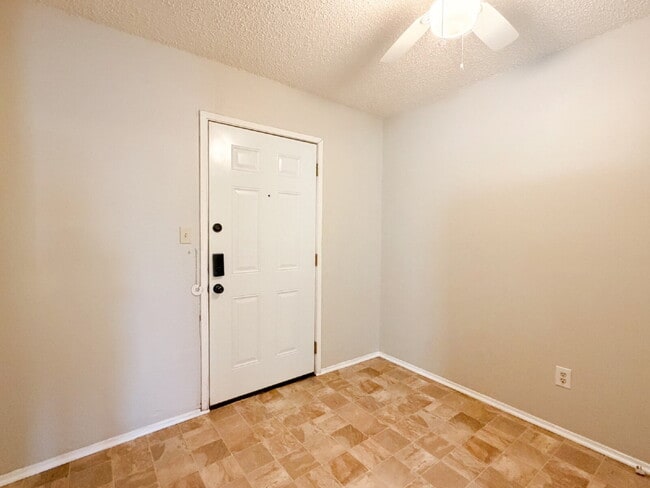 Building Photo - Charming 2 Bed, 2 Bath home in Keller