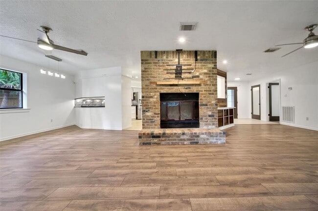 Building Photo - 9 Wind River Ct