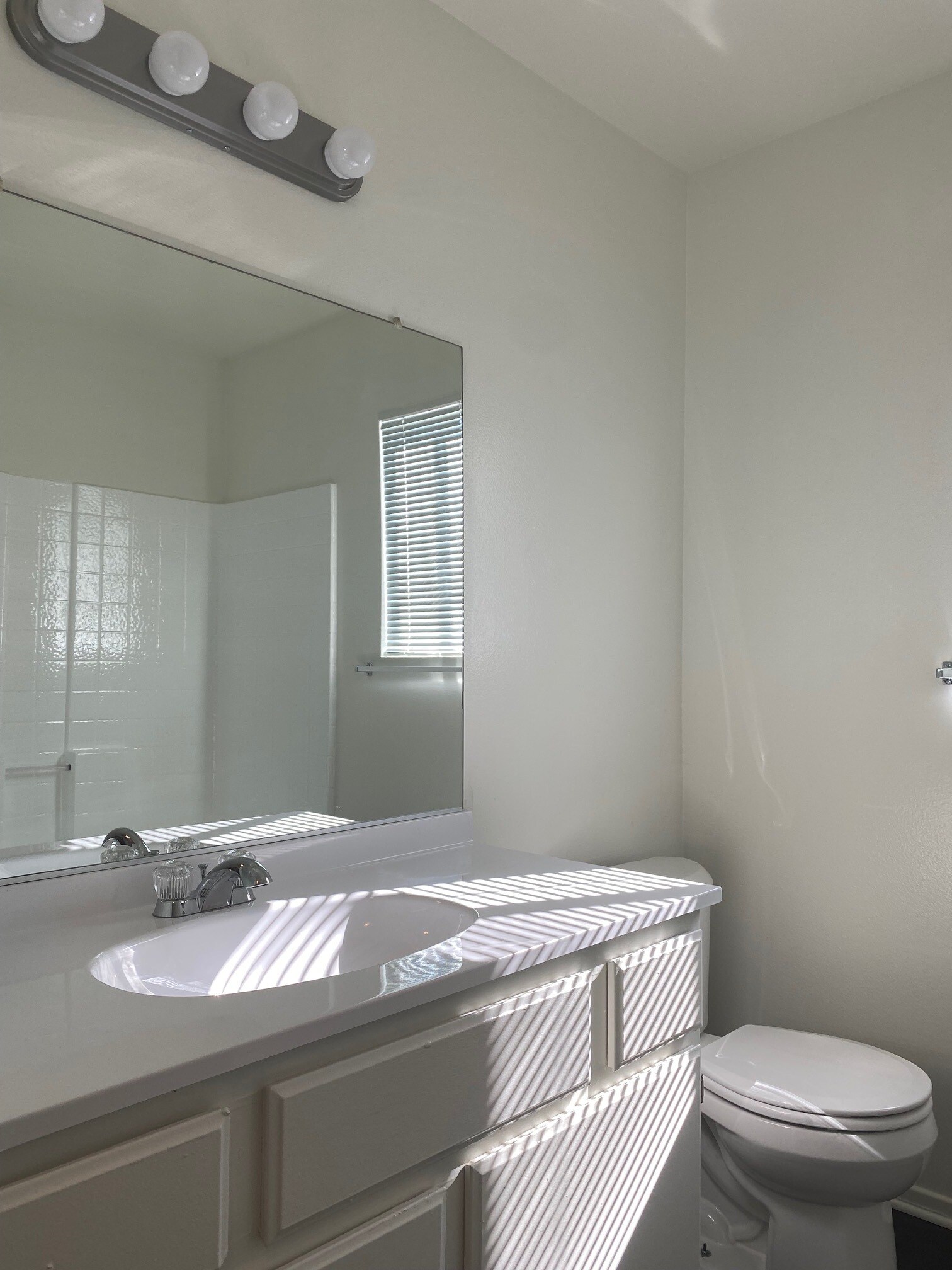 Building Photo - 44641 Stonebridge Ln