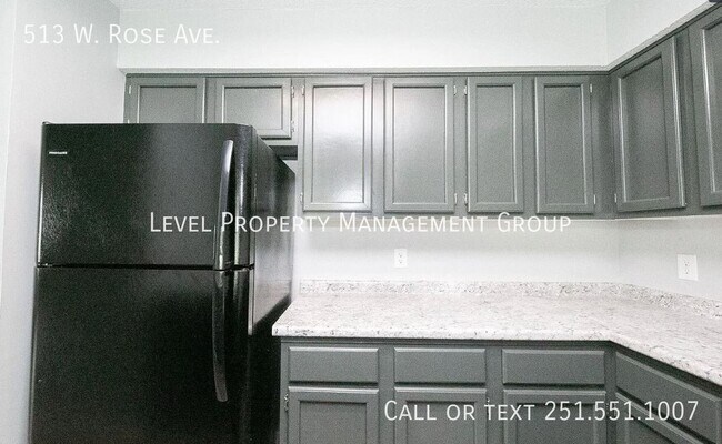 Building Photo - 513 W Rose Ave