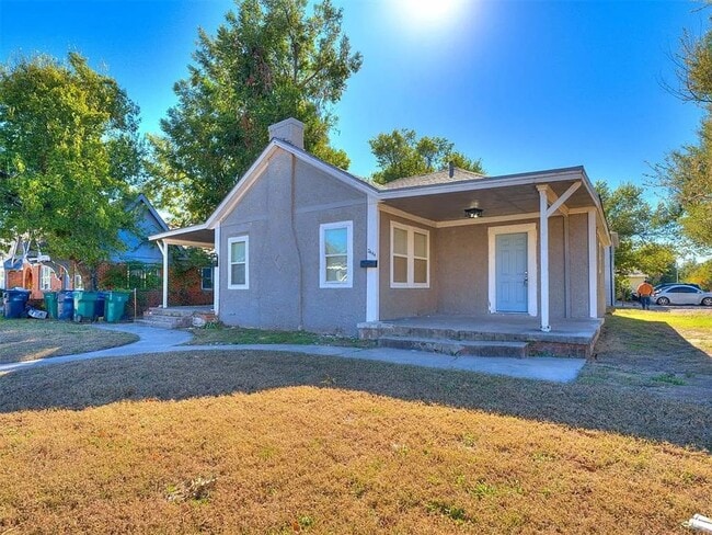 Building Photo - 2440 NW 16th St