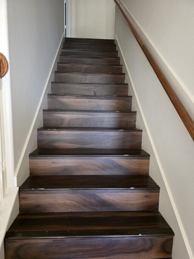 Building Photo - 1023 Orie Ct