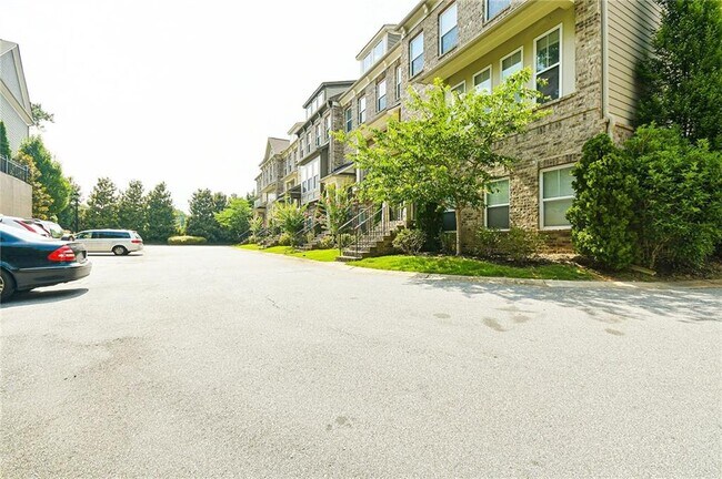 Building Photo - 1299 Linden Ct