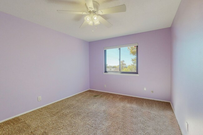 Primary Photo - ACADEMY ESTATES 3 Bedroom 2 Bath 2/Story w...