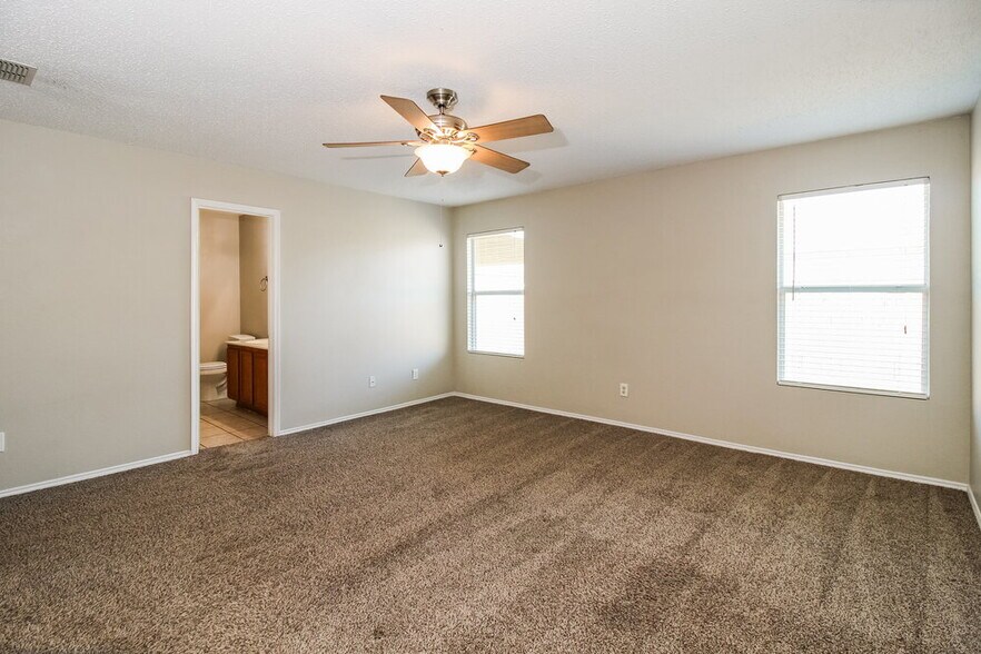 Building Photo - 7620 Shoal Bend