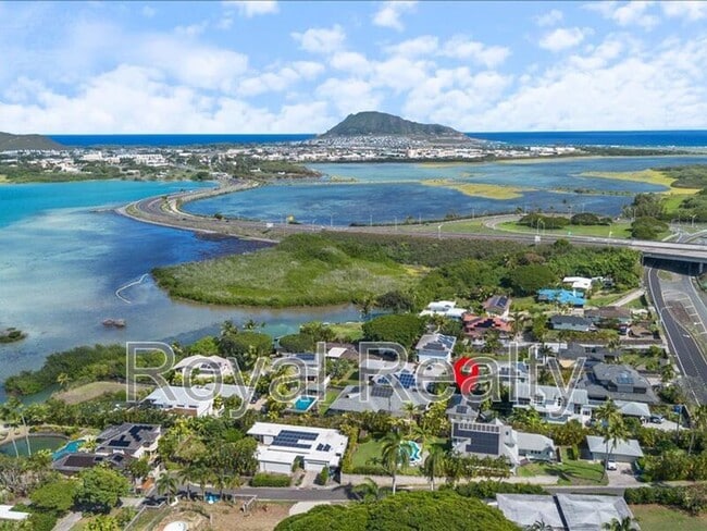 Building Photo - 44-295 Kaneohe Bay Dr.