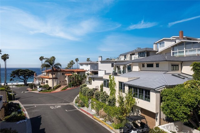Building Photo - 27 Emerald Bay