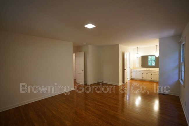 Building Photo - 5345 Green Valley Ct