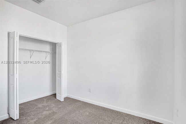 Building Photo - 2542 SE 29th Dr