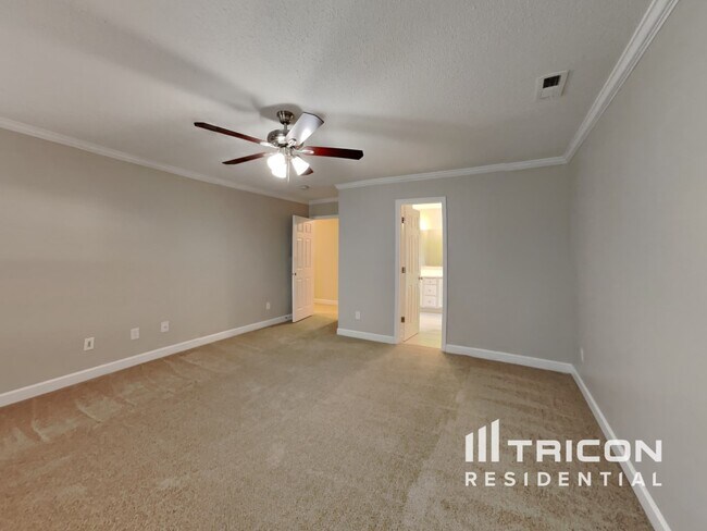 Building Photo - 750 Northview Dr
