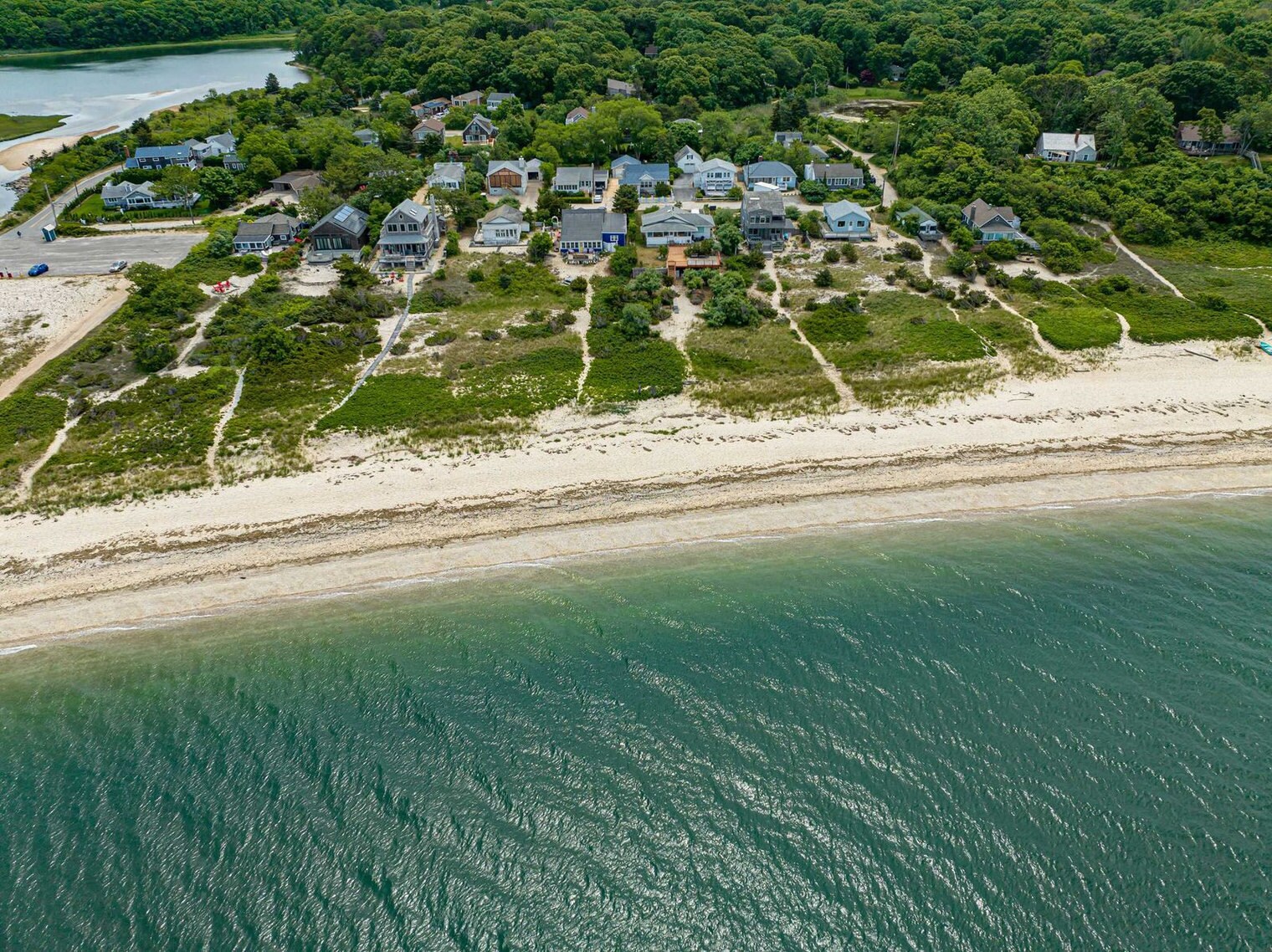 Building Photo - 415 Sound Ave