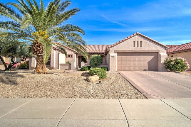 Primary Photo - 15567 W Coral Pointe Dr