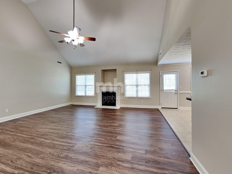 Building Photo - 141 Bridgemill Dr