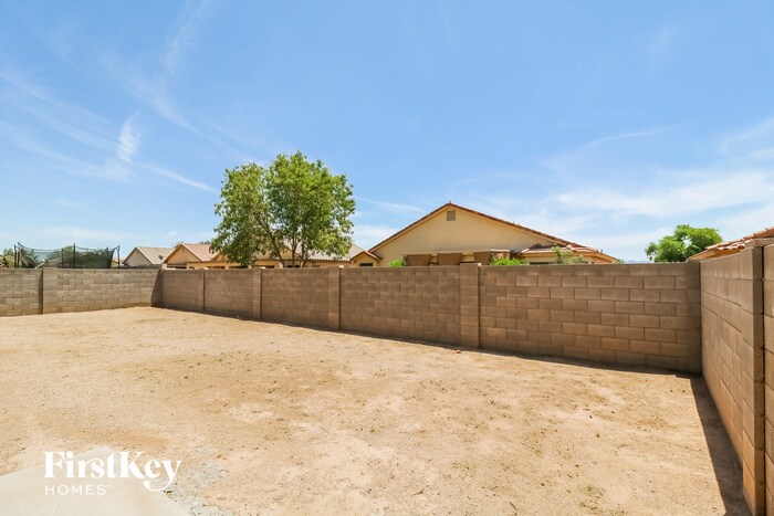 Building Photo - 8429 W Avalon Dr
