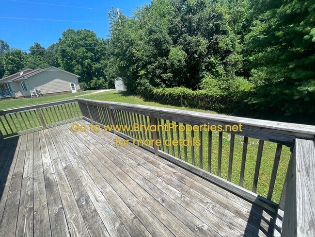 Building Photo - 1761 S Walker Rd