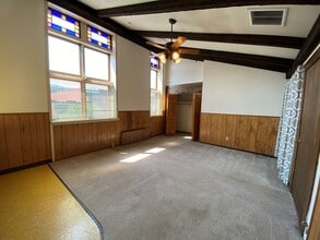 Building Photo - 928 Lincoln Ave