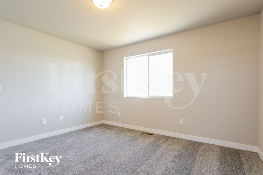 Building Photo - 10376 Horton Dr