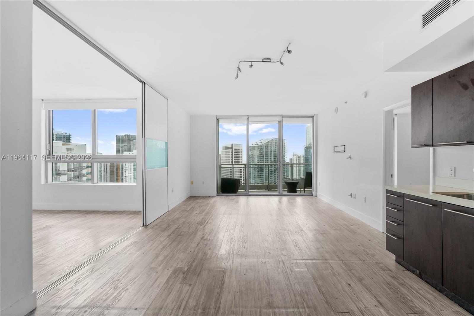 Building Photo - 90 SW 3rd St