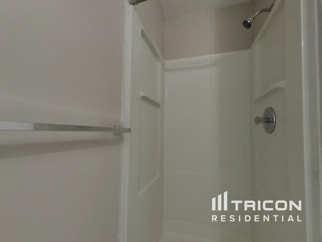 Building Photo - 902 Shiloh Ridge Run NW