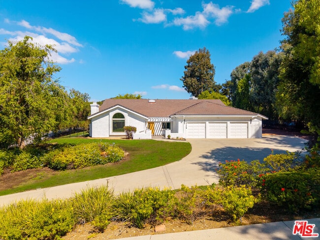 Building Photo - 24228 Dry Canyon Cold Creek Rd