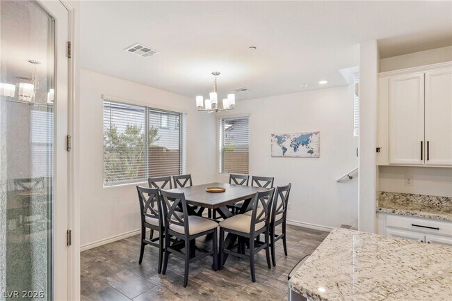 Building Photo - 976 Bluebell Brook St