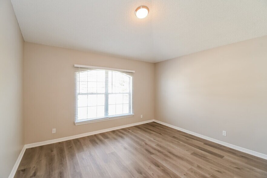 Building Photo - 11494 Kimberly Forest Dr