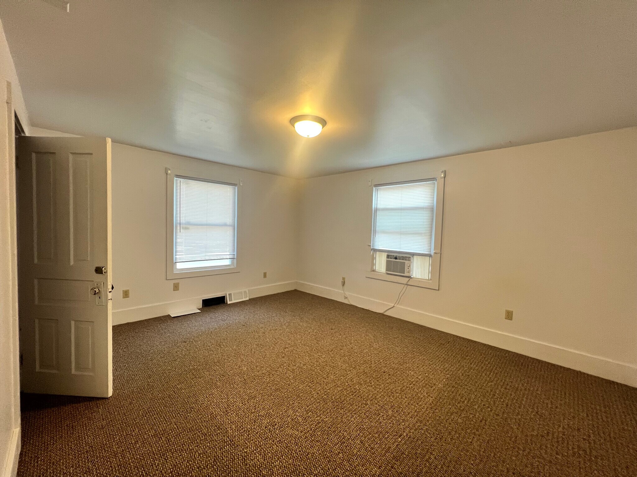 Bedroom 2 - 1403 W Barker Ave