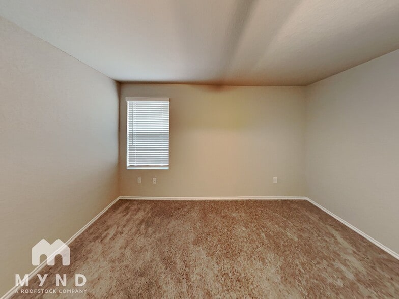 Building Photo - 8727 Key Windy Way