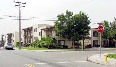 Building Photo - Leorita Apts