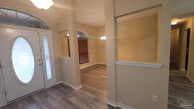 Building Photo - 5524 Tucker Circle