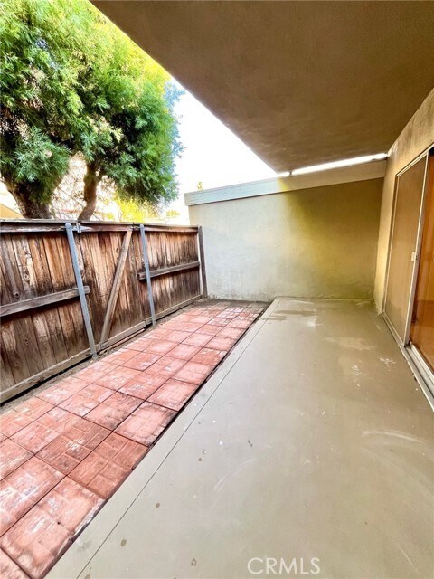 Building Photo - 504 S Euclid Ave