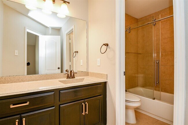 Building Photo - 15219 Ashbrook Dove Ln