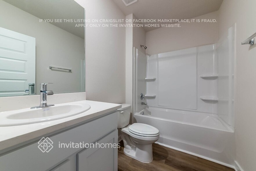 Building Photo - 18326 Wheathouse Pl