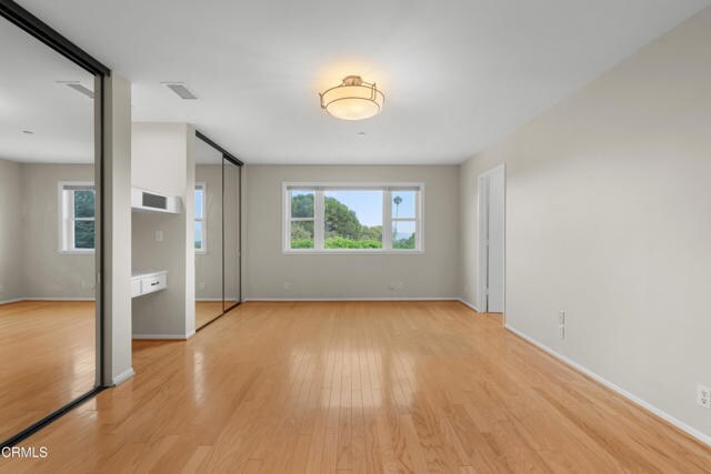 Building Photo - 2102 Buena Vista Dr