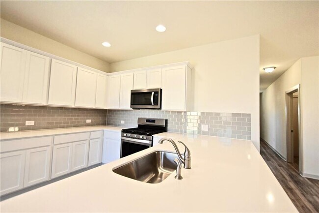 Building Photo - 12309 Pecangate Way