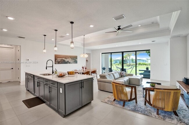 Building Photo - 4536 Silverwood Ln N