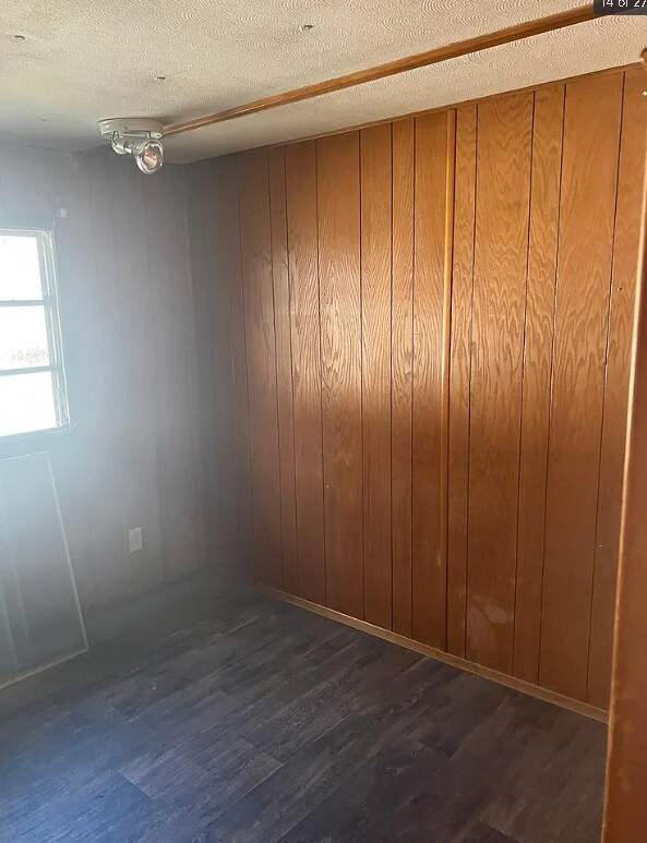 Building Photo - 910 Old Elizabethton Hwy